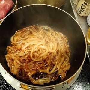 エバラのすき焼のタレで焼きうどん